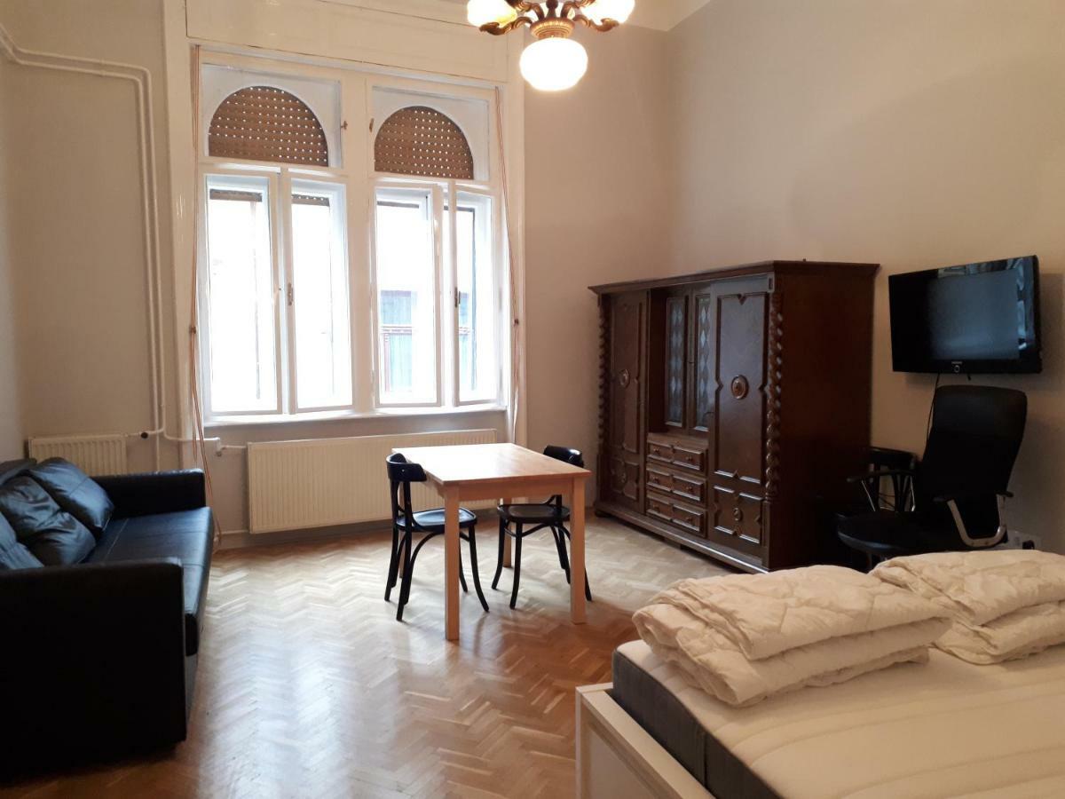 Dob15 Big Apartment
